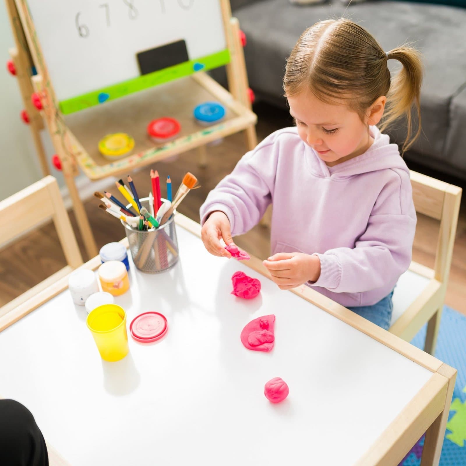 Child receiving pediatric occupational therapy at KidStart Burnaby