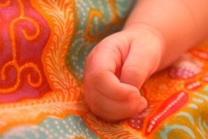 0 3 months fine motor skills